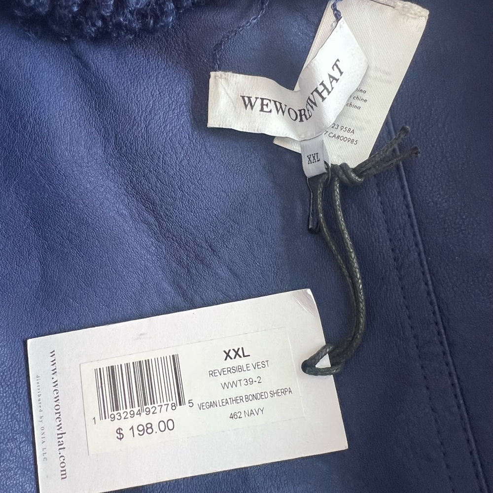 XXL NWT Weworeehat Reversible Sherpa Vest - Picture 6 of 6